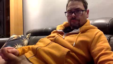 Snapshot of krzysztof1977 chatting on 03-13-26, 08:04 krzysztof1977 online show from 03-13-26, 08:04