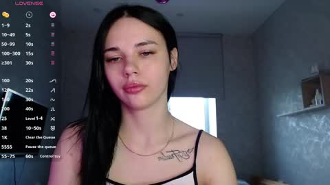 Snapshot of kseni_a chatting on 05-25-26, 12:22 Ksenia online show from 05-25-26, 12:22