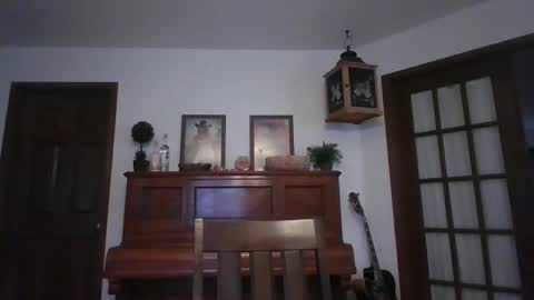 Snapshot of kskander19 chatting on 10-30-25, 05:35 kskander19 online show from 10-30-25, 05:35