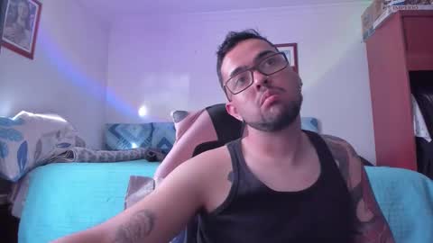 Snapshot of kssam772 chatting on 10-06-25, 09:01 Sam monitor de modelos independientes online show from 10-06-25, 09:01