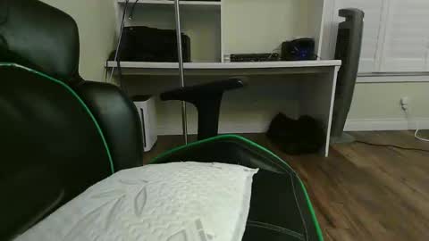 Kevin online show from 11-04-25, 07:29