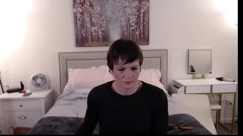 Snapshot of ktrichards77 chatting on 11-03-25, 01:08 Cait online show from 11-03-25, 01:08