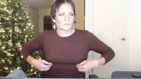 Cait online show from 11-20-25, 03:07