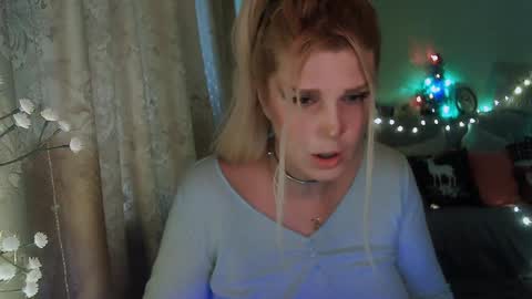 Snapshot of kudesnizza chatting on 12-06-24, 10:49 Annika MTF ts post -op online show from 12-06-24, 10:49