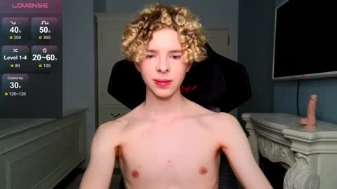 Snapshot of kudi_j chatting on 10-13-25, 05:13 Kudi online show from 10-13-25, 05:13