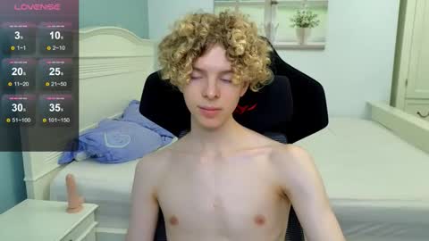 Snapshot of kudi_j chatting on 10-25-25, 05:30 Kudi online show from 10-25-25, 05:30