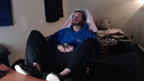 Kuggy online show from 11-23-25, 01:16