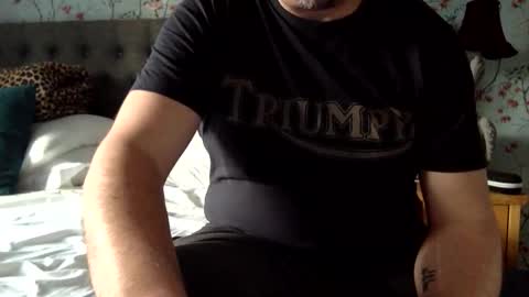 kulashaker46 online show from 11-18-25, 02:43