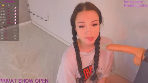 Snapshot of kumamonchik chatting on 10-31-25, 08:26  MY NAME IS JULIA  TO SEE MORE 18 CONTENT YOU CAN SUBSCRIBE TO  FANSLY -  online show from 10-31-25, 08:26