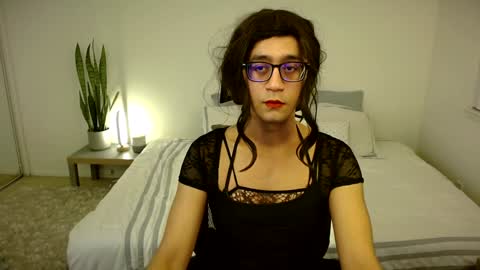 KumaTryant online show from 01-20-25, 11:02