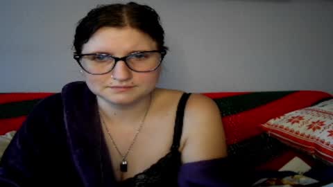 Snapshot of kunzitegoddess chatting on 12-05-24, 05:28 Samantha online show from 12-05-24, 05:28