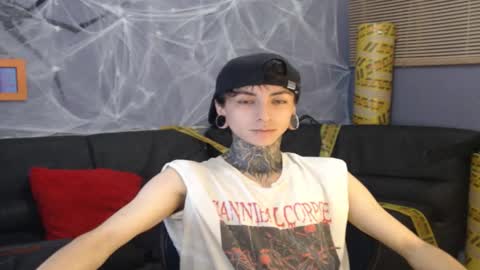 kuregari_xs online show from 10-28-25, 06:28