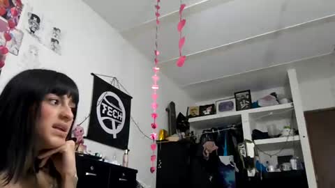 Snapshot of kuromi_less chatting on 01-24-25, 03:11 Kuromi Less online show from 01-24-25, 03:11