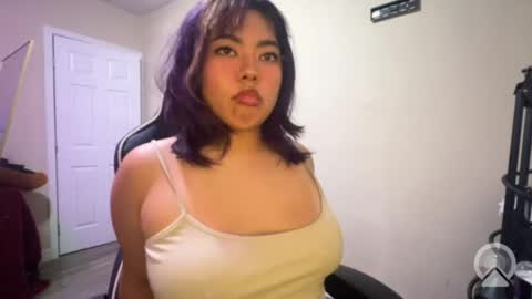 Snapshot of kuromixx444 chatting on 05-08-26, 03:56 kuromixx444 online show from 05-08-26, 03:56