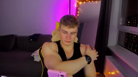 kurt_hanssen online show from 11-20-25, 04:29