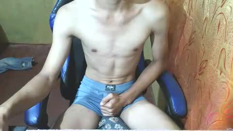 Snapshot of kurtxxx07 chatting on 12-02-25, 02:17 kurtxxx07 online show from 12-02-25, 02:17