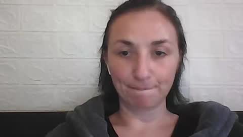 kusia032132 online show from 11-28-25, 09:45