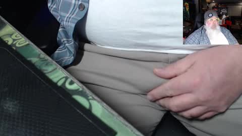 Snapshot of kustom77 chatting on 02-21-25, 05:20 Vlad Voivode of Wallachia online show from 02-21-25, 05:20