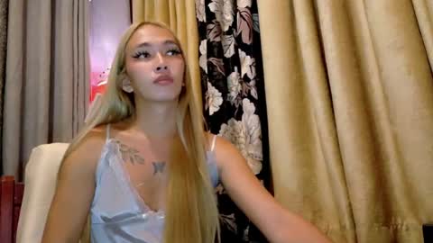 Snapshot of kween_romance chatting on 07-07-26, 06:34 Kween online show from 07-07-26, 06:34