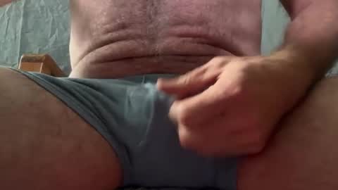 Snapshot of kwikkummer2 chatting on 04-27-26, 05:22 Kwik online show from 04-27-26, 05:22