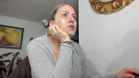kyhara online show from 12-30-24, 01:04