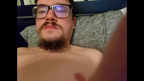 Snapshot of kyle624892 chatting on 12-15-24, 04:04 Ojax online show from 12-15-24, 04:04