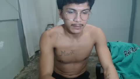 Snapshot of kyle_lourence chatting on 05-19-26, 12:38 kyle_lourence online show from 05-19-26, 12:38