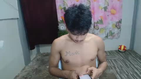 Snapshot of kyle_lourence chatting on 06-05-26, 02:40 kyle_lourence online show from 06-05-26, 02:40