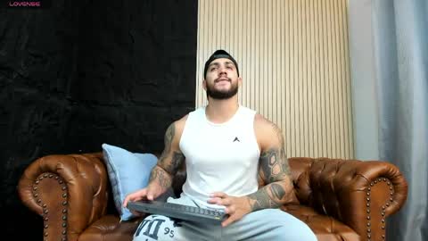 kylenorth_ online show from 05-01-26, 12:54