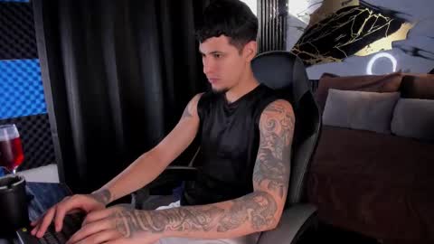 kylesmithx_ online show from 02-13-26, 04:08