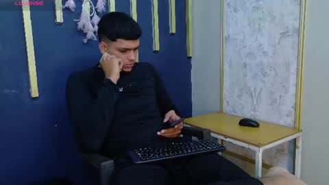 Kyliam online show from 07-25-26, 01:04