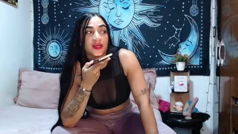 kylie online show from 09-11-25, 11:49