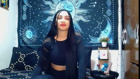 kylie online show from 10-14-25, 11:05