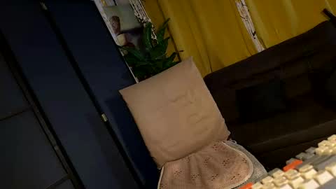 kylie online show from 04-23-26, 12:29