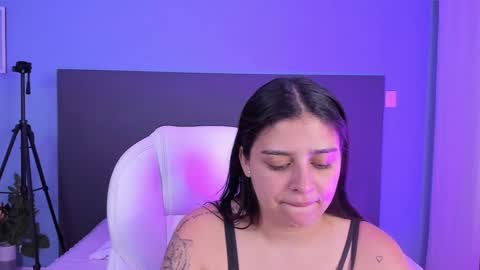 Kylie Reyes  online show from 01-15-25, 07:01