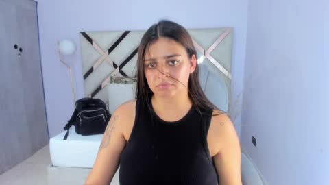 Snapshot of kylie_reyes chatting on 06-01-26, 07:15 Kylie Reyes online show from 06-01-26, 07:15