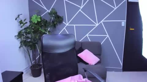 kylie online show from 04-02-26, 03:04