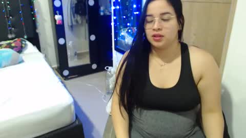 Snapshot of kylie_switch chatting on 01-12-25, 12:18 Instagram Kylie switch followme buy lovense here online show from 01-12-25, 12:18