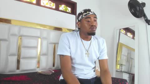 Kaylie And Jhony online show from 02-08-25, 06:55