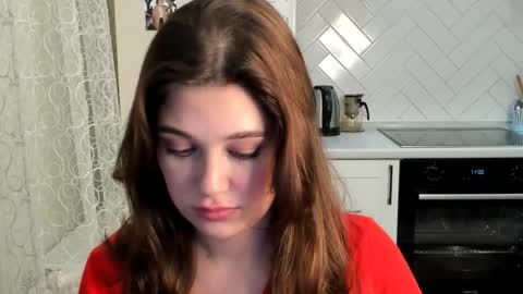 Snapshot of kylieblond chatting on 12-01-25, 09:42 Din online show from 12-01-25, 09:42