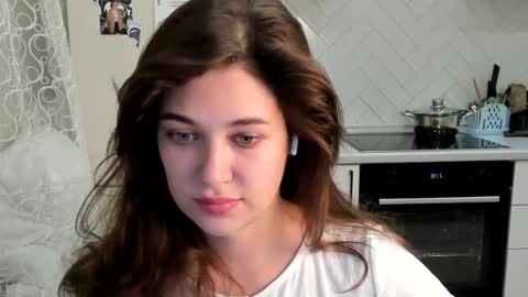 Snapshot of kylieblond chatting on 12-04-25, 06:38 Din online show from 12-04-25, 06:38