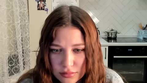 Snapshot of kylieblond chatting on 12-15-25, 09:41 Din online show from 12-15-25, 09:41