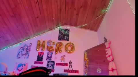   online show from 03-25-26, 02:17