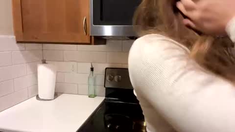 Kylie online show from 01-09-25, 06:59