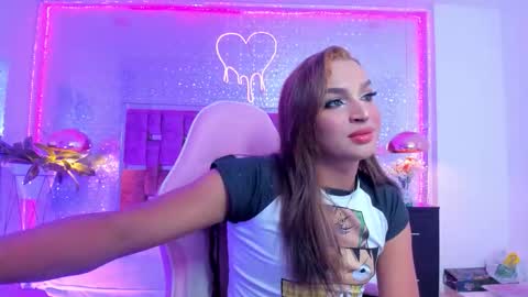 Kylie online show from 10-16-25, 04:57