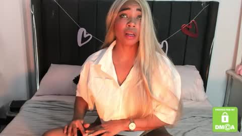 kylie white boobs online show from 02-16-26, 08:05