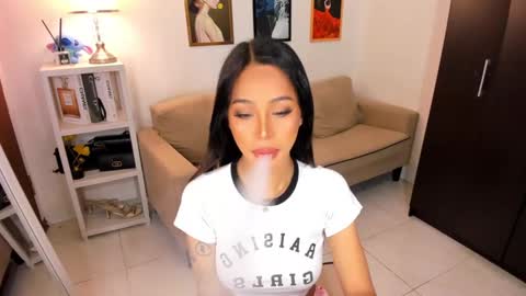 Snapshot of kyll_collins chatting on 02-24-25, 01:46 kyll_collins online show from 02-24-25, 01:46