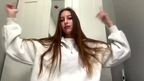 Selena online show from 03-04-26, 03:01