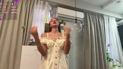 Selena online show from 07-18-26, 02:16