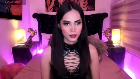 Snapshot of kyndall_mesh chatting on 02-12-25, 05:26 Kyndall online show from 02-12-25, 05:26